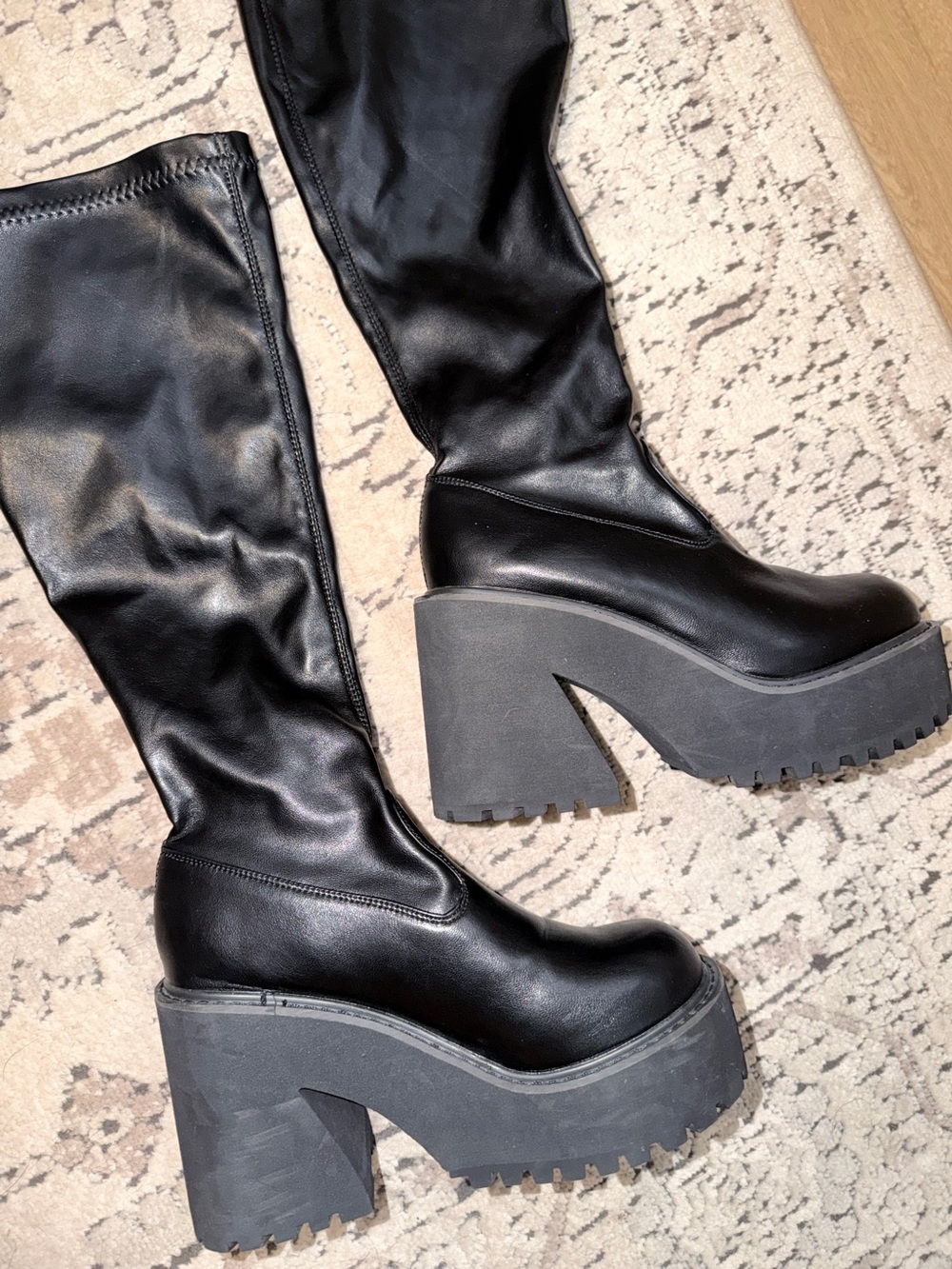 Black Platform Knee-High Goth Boots - Women